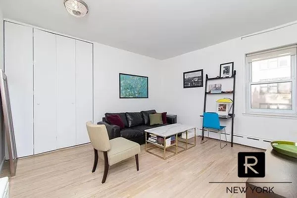 Apartamento de 1 Dormitório à Venda na 207 East 21st Street – Manhattan – New York – NY - 2