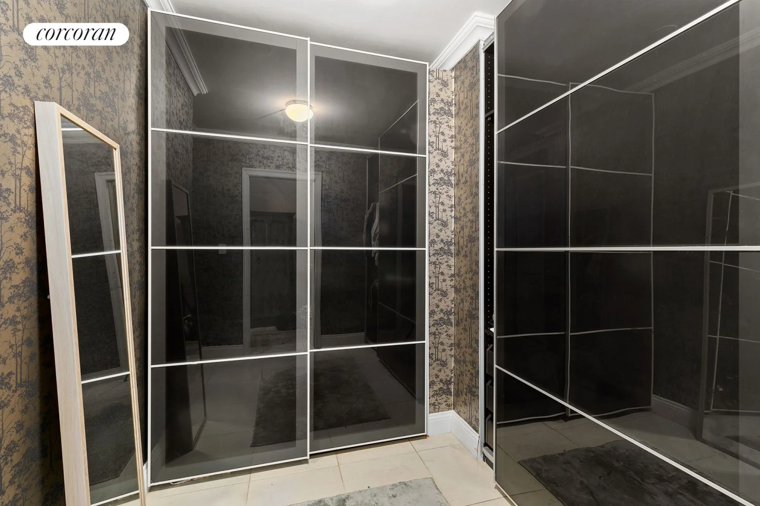 Apartamento de 1 Dormitorio en Venta en 27 East 65th Street – Manhattan – New York – NY - 1