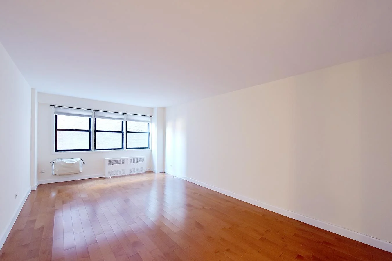 Apartamento de 1 Quarto à Venda em 579 West 215th Street – Manhattan, Nova Iorque - 5