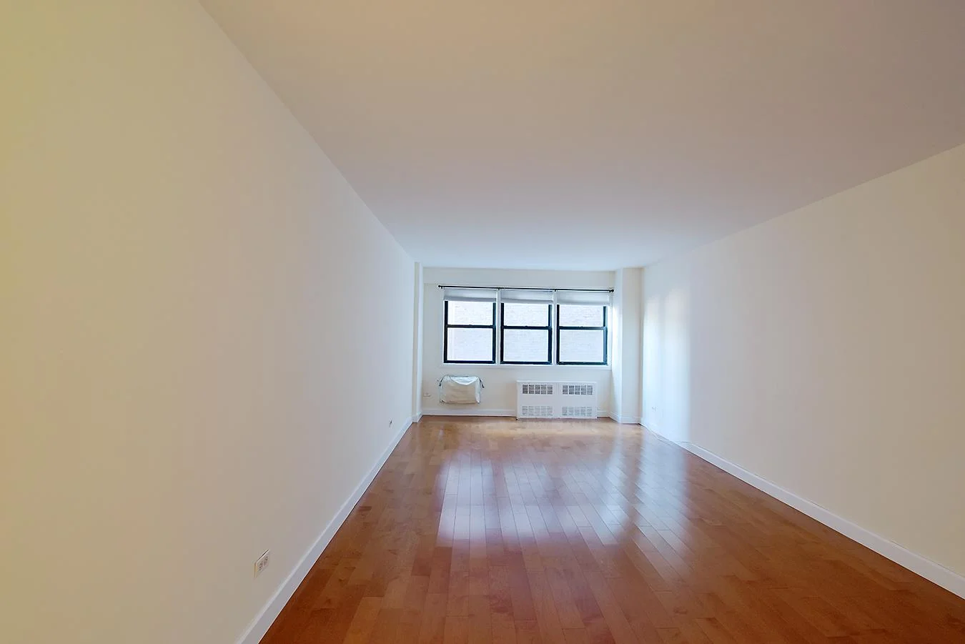 Apartamento de 1 Quarto à Venda em 579 West 215th Street – Manhattan, Nova Iorque - 7