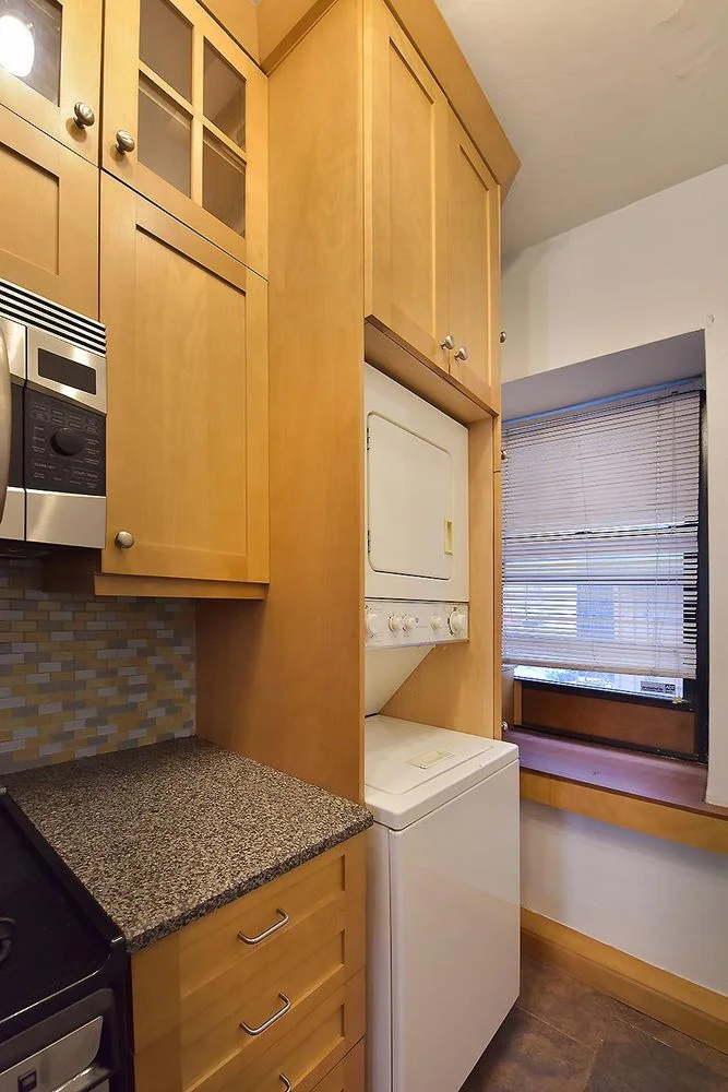 Apartamento de 1 Dormitorio en Venta en Manhattan – 251 Seaman Avenue – New York, NY - 1