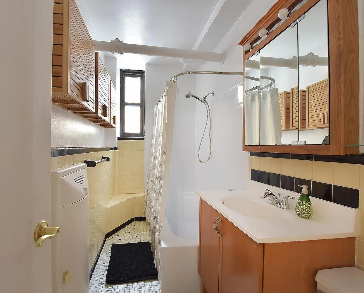Apartamento de 1 Dormitorio en Venta en Manhattan – 251 Seaman Avenue – New York, NY - 2