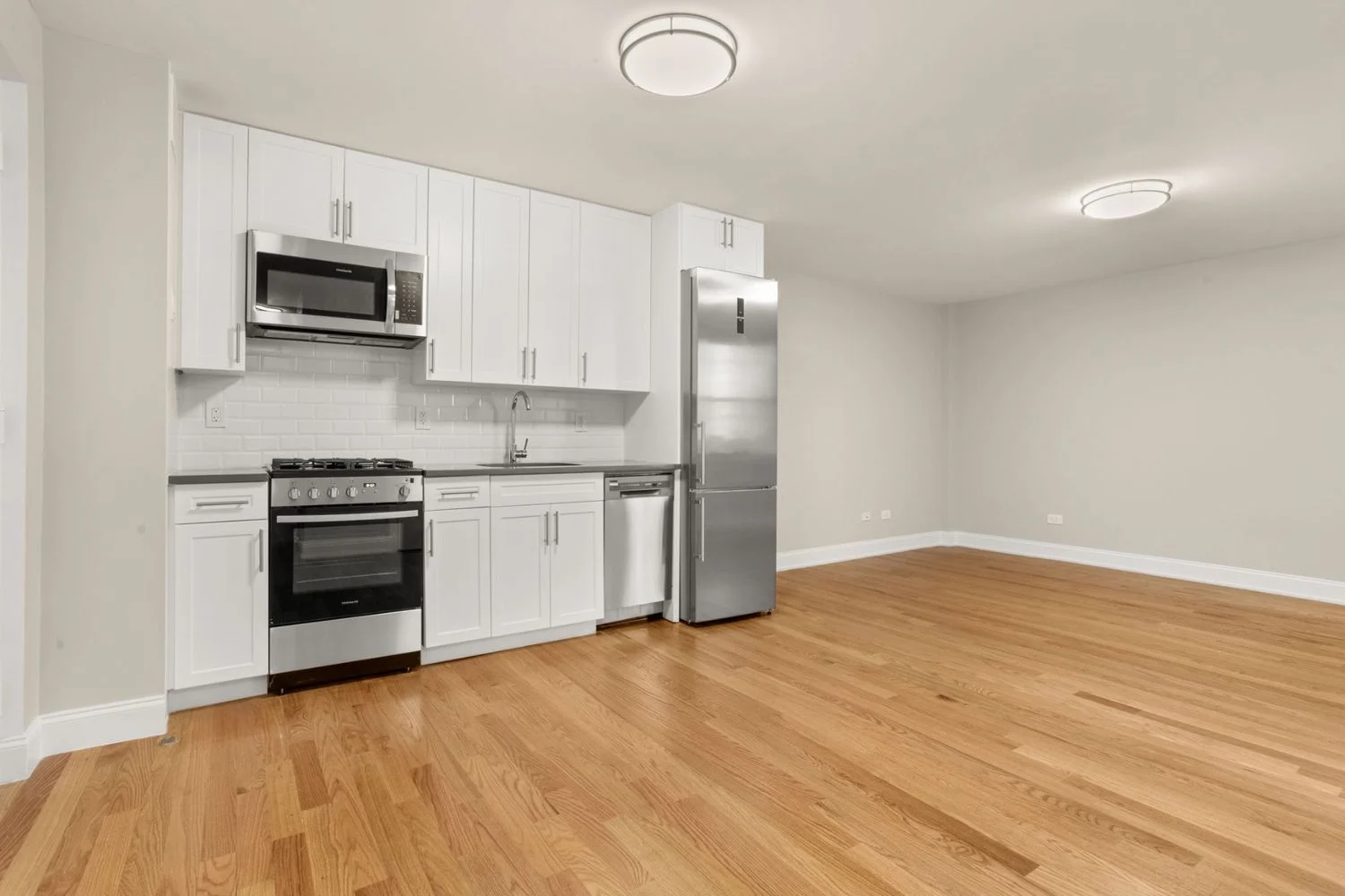 Apartamento de 1 Quarto à Venda na 441 Convent Avenue – Manhattan – New York – NY - 1