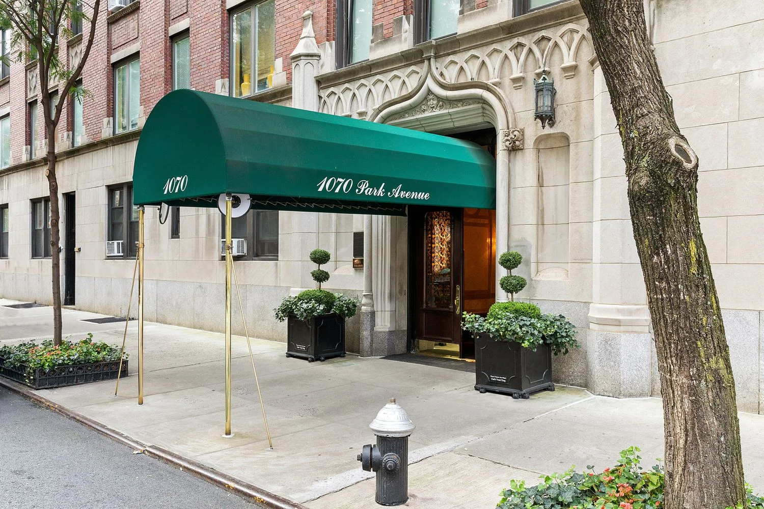 Apartamento de 2 Dormitórios à Venda em 1070 Park Avenue – Manhattan, Nova Iorque – NY - 4