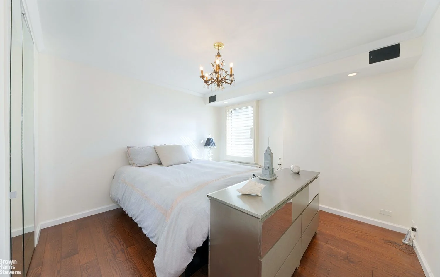 Apartamento de 2 Dormitórios à Venda em Manhattan – New York, NY - 1