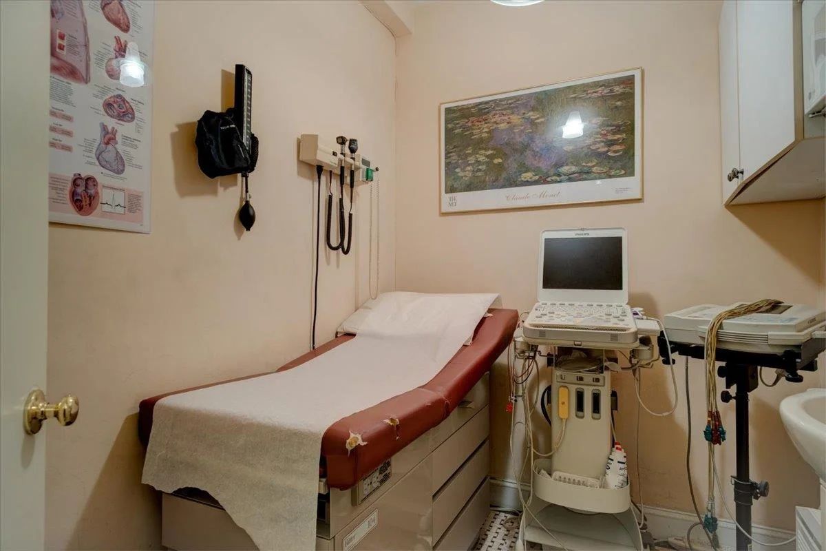 Apartamento de 2 Dormitorios en Venta en Manhattan – New York, NY - 3