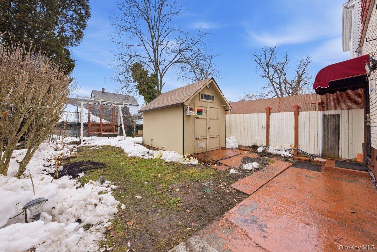 Maison de 3 Chambres à Vendre à Hollis – NY – États-Unis - 2