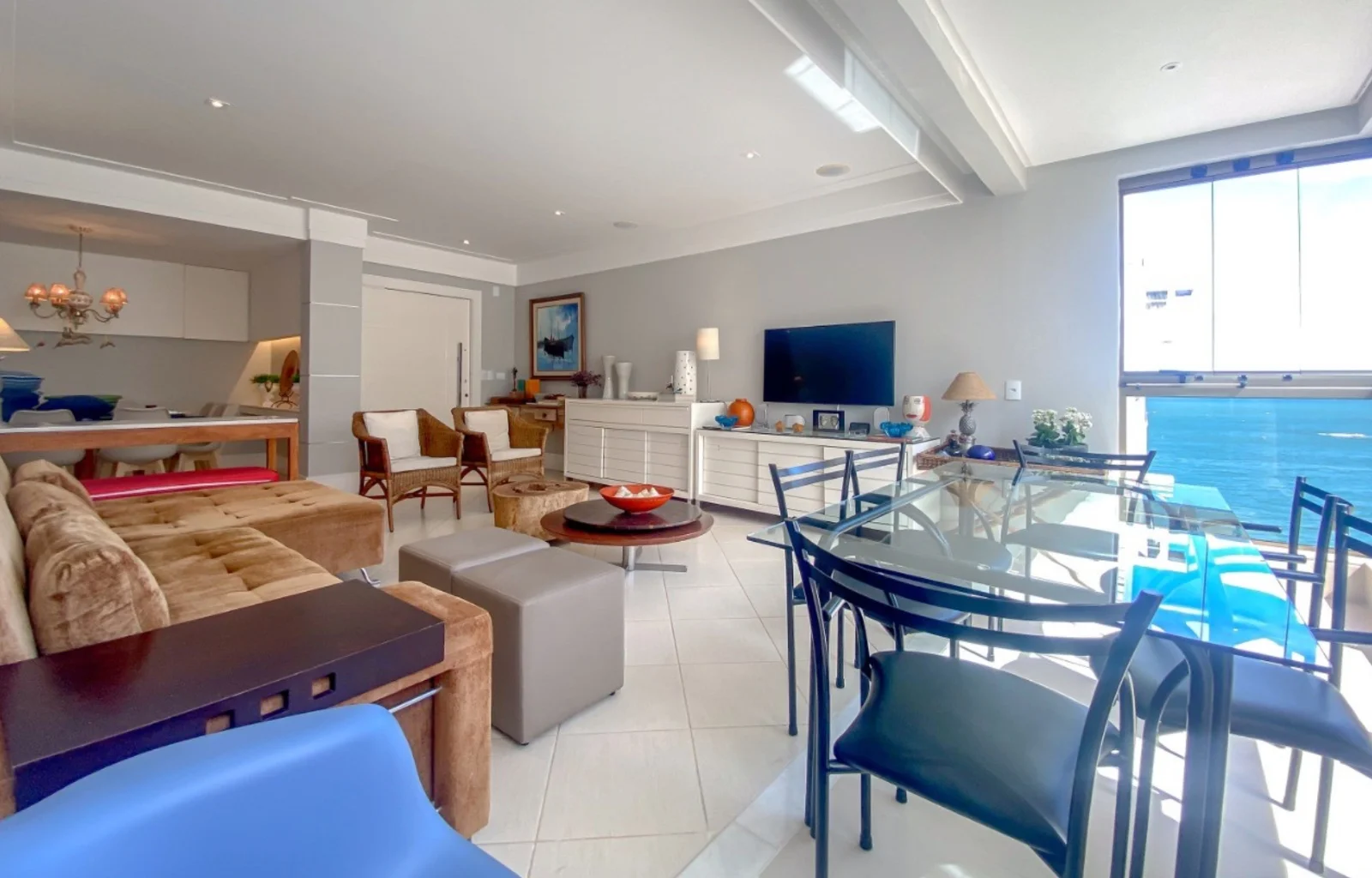 Apartamento de 3 Dormitorios en Venta en la Playa de Peracanga – Guarapari – ES - 1