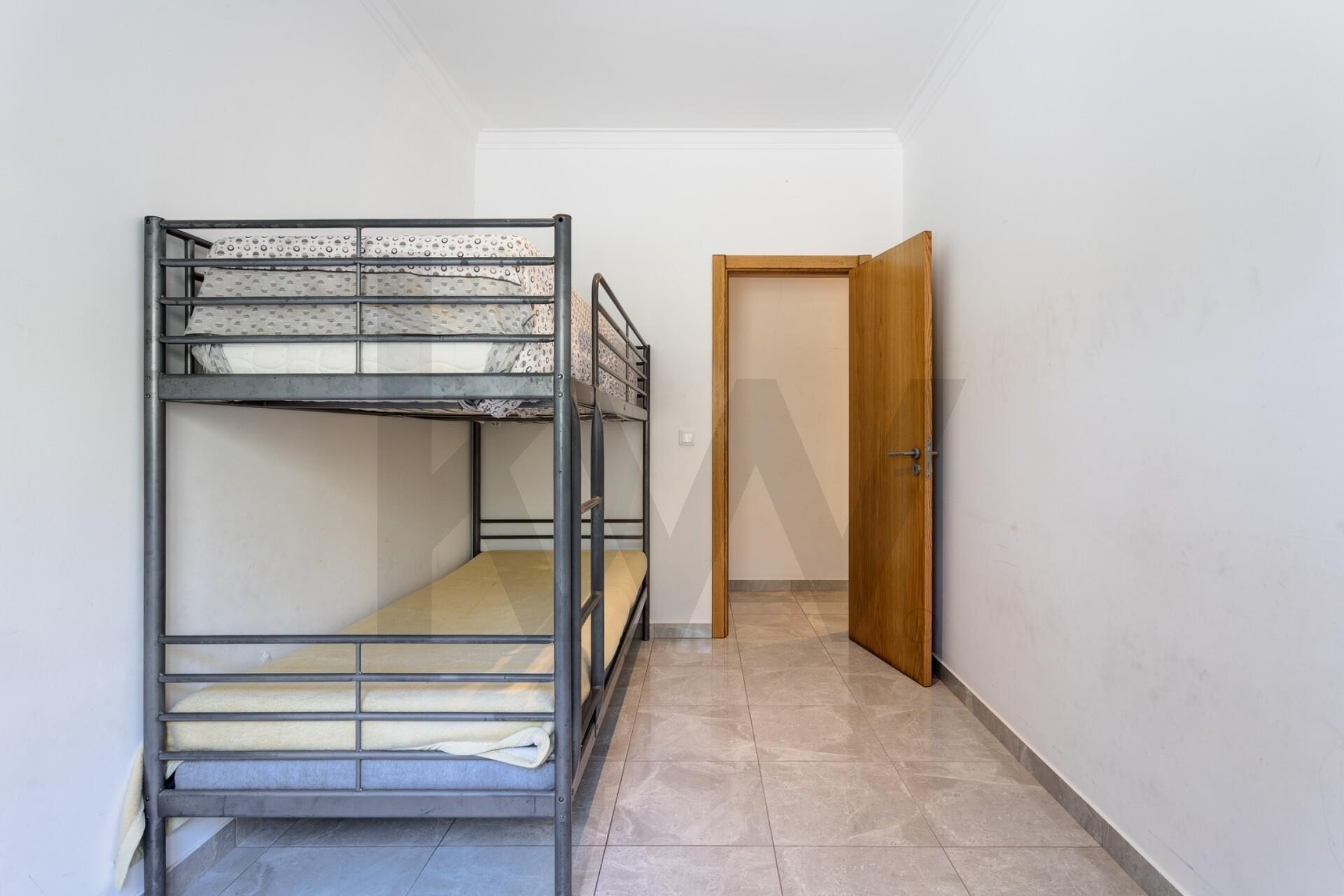 Apartamento T1 à Venda em Camarate - Lisboa - Portugal - 6