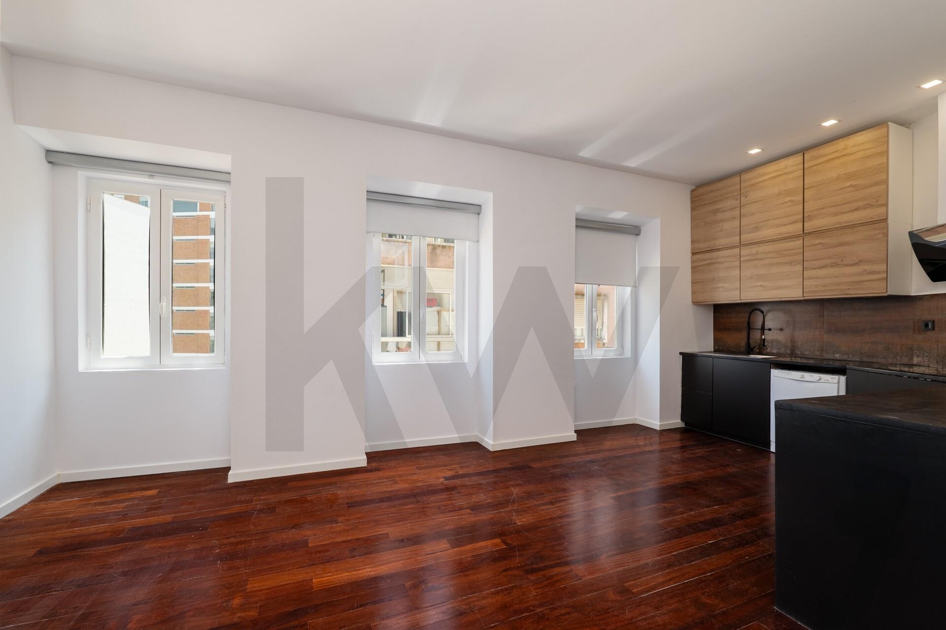 Apartamento T1 à Venda em Campo De Ourique - Lisboa - Portugal - 2