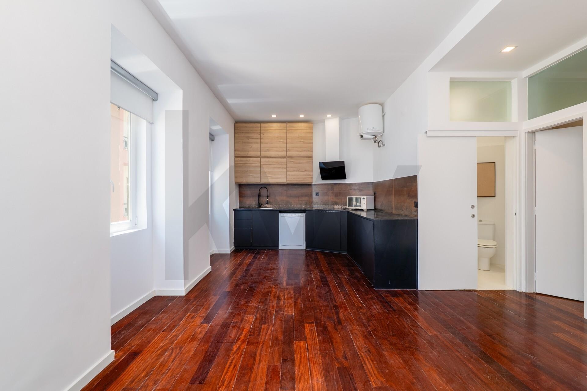 Apartamento T1 à Venda em Campo De Ourique - Lisboa - Portugal - 3