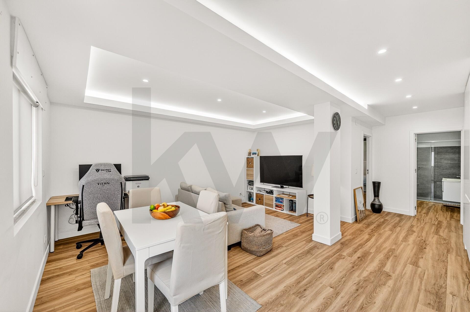 Apartamento T1 en Venta en Queijas - Lisboa - Portugal - 1