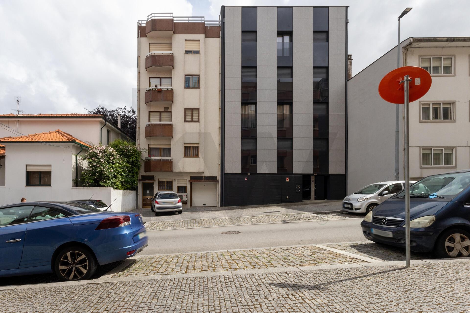 Apartamento T1 à Venda em Vila Nova De Gaia - Porto - Portugal - 1