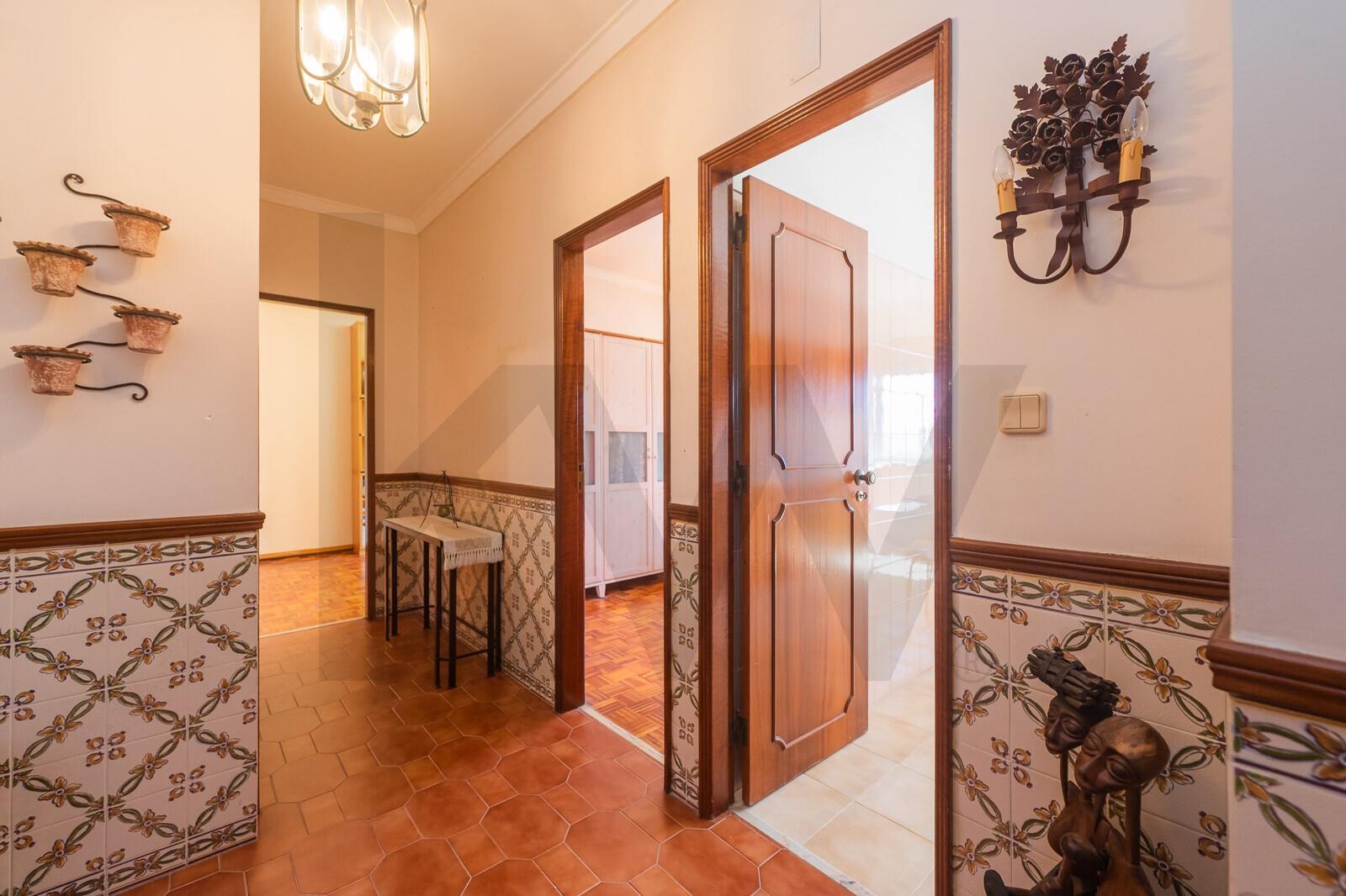 Apartamento T2 à Venda em Agualva-Cacém - Lisboa - Portugal - 3