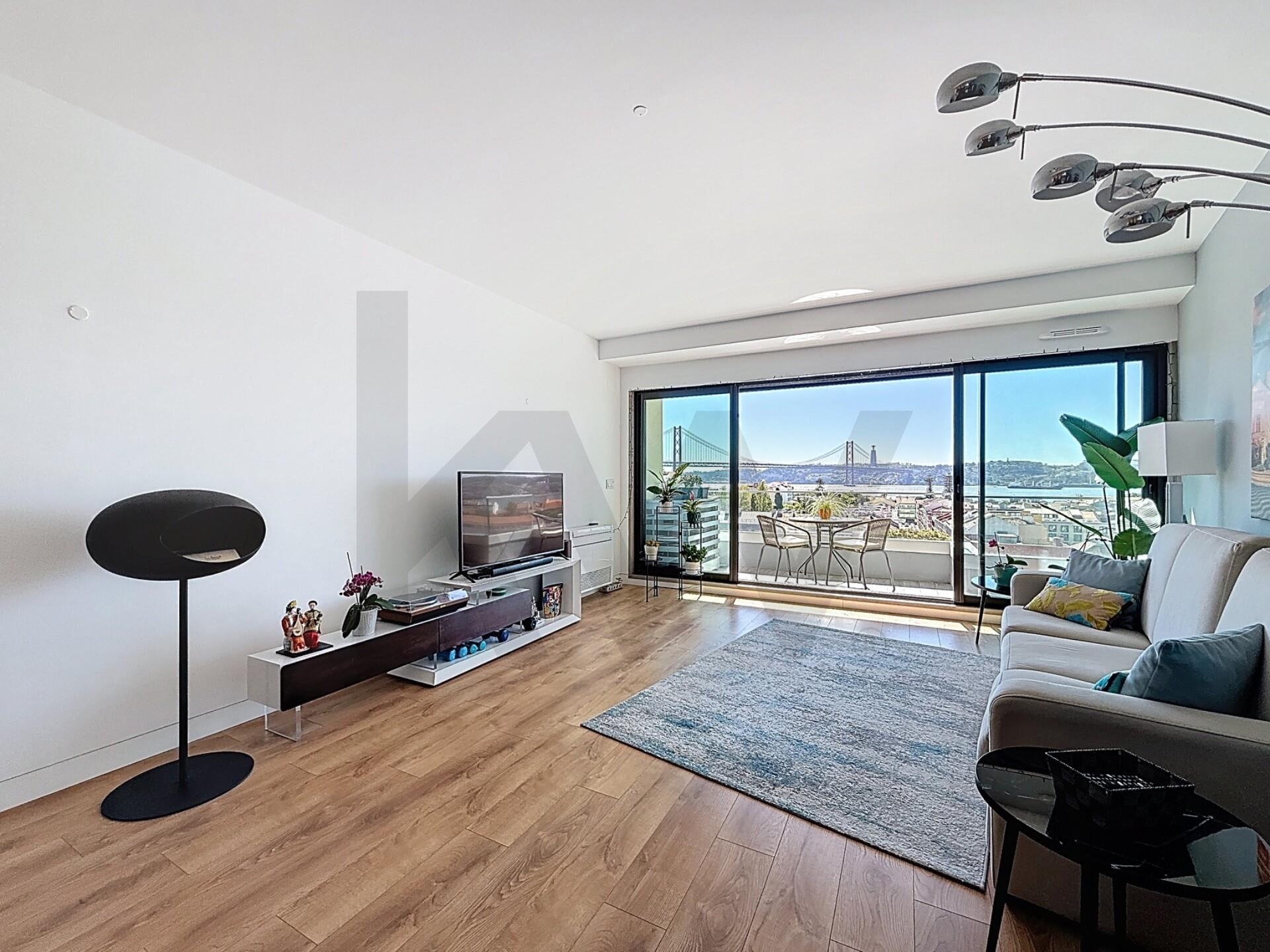 Apartamento T2 à Venda em Ajuda - Lisboa - Portugal - 3