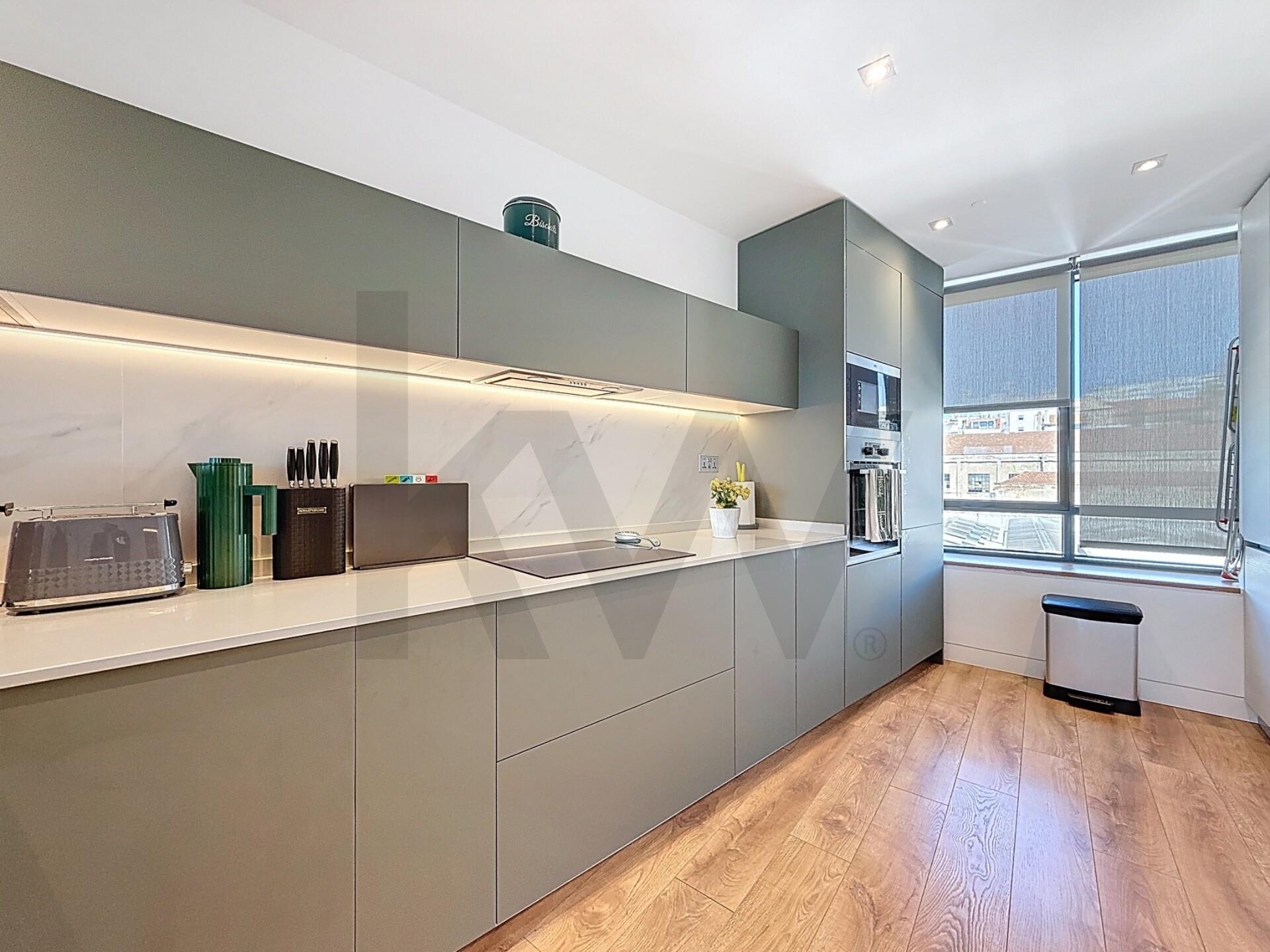 Apartamento T2 à Venda em Ajuda - Lisboa - Portugal - 8