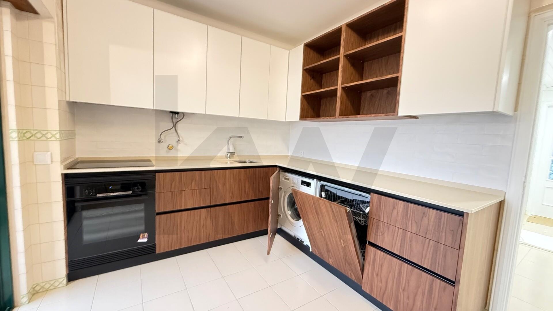 Apartamento T2 à Venda em Alcabideche - Lisboa - Portugal - 3