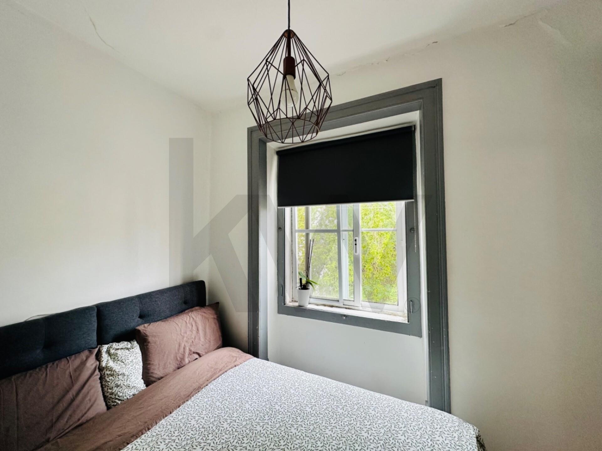 Apartamento T2 à Venda em Almada - Setúbal - Portugal - 2