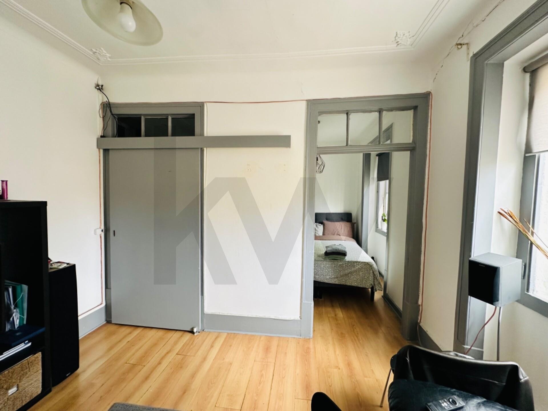 Apartamento T2 à Venda em Almada - Setúbal - Portugal - 6