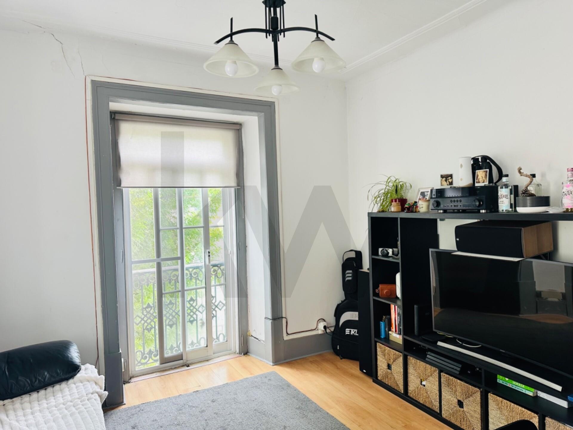 Apartamento T2 à Venda em Almada - Setúbal - Portugal - 8