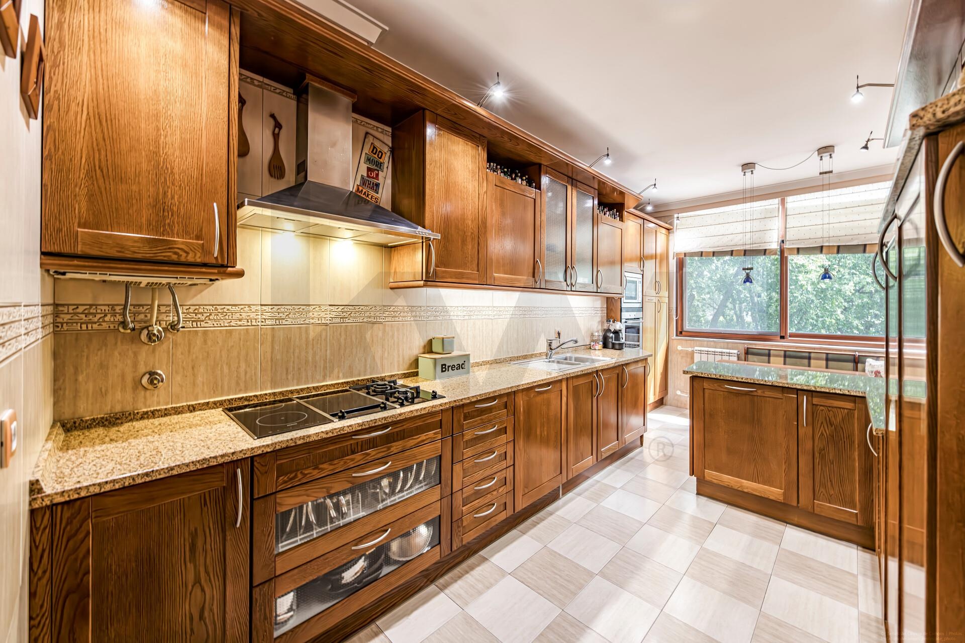 Apartamento T2 à Venda em Amadora - Lisboa - Portugal - 1