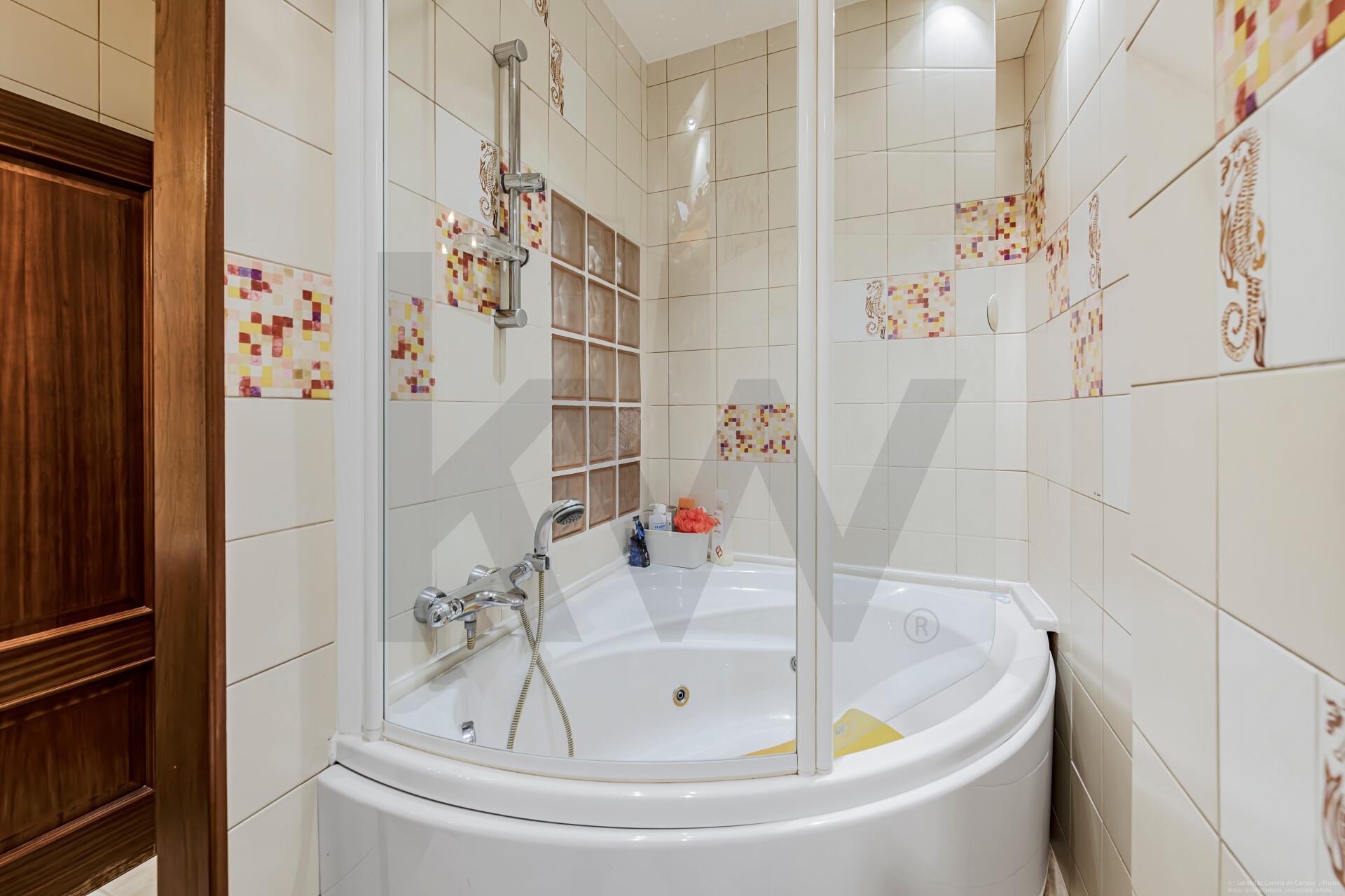Apartamento T2 à Venda em Amadora - Lisboa - Portugal - 6