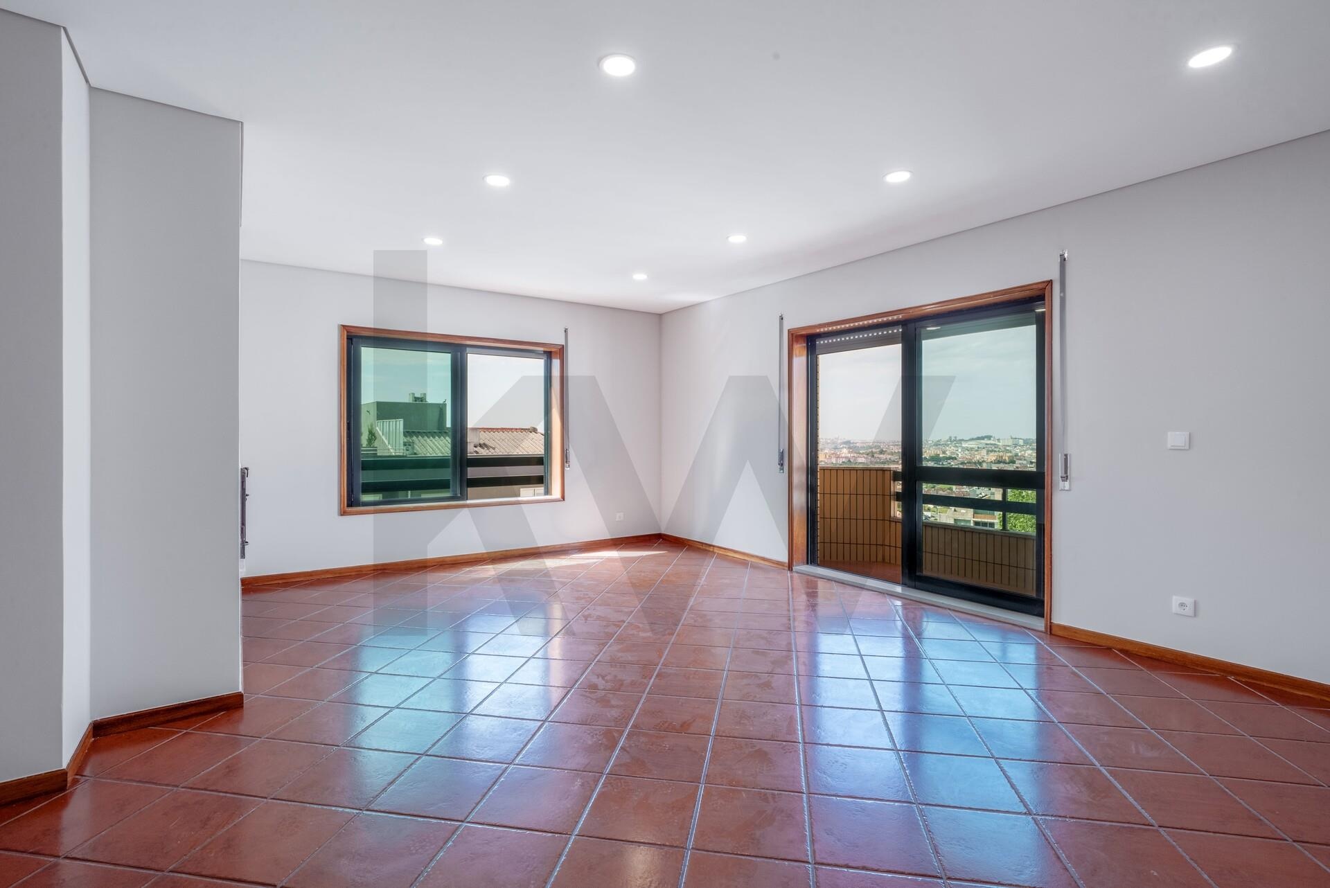 Apartamento T2 à Venda em Baguim Do Monte - Porto - Portugal - 3