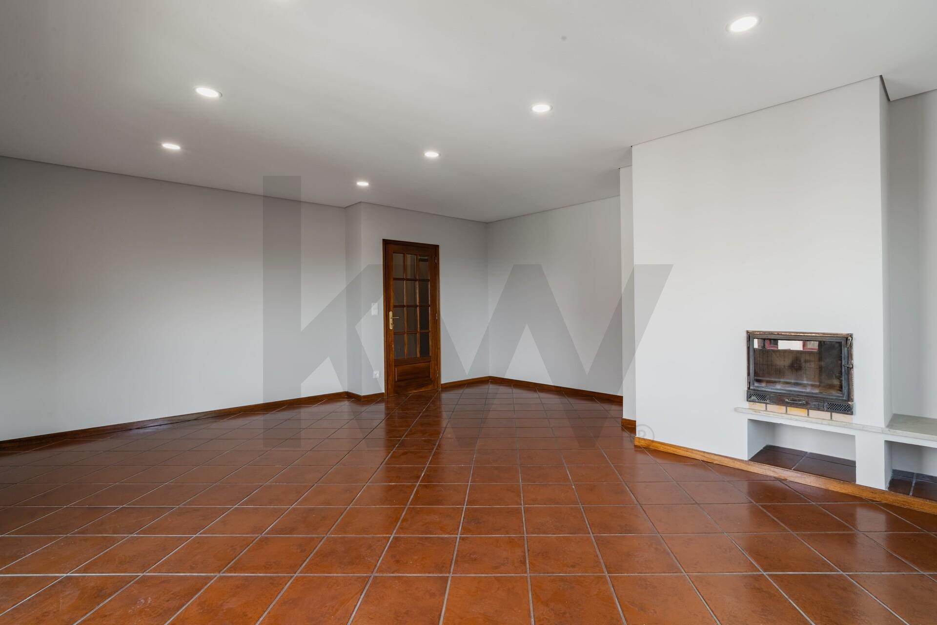 Apartamento T2 à Venda em Baguim Do Monte - Porto - Portugal - 5