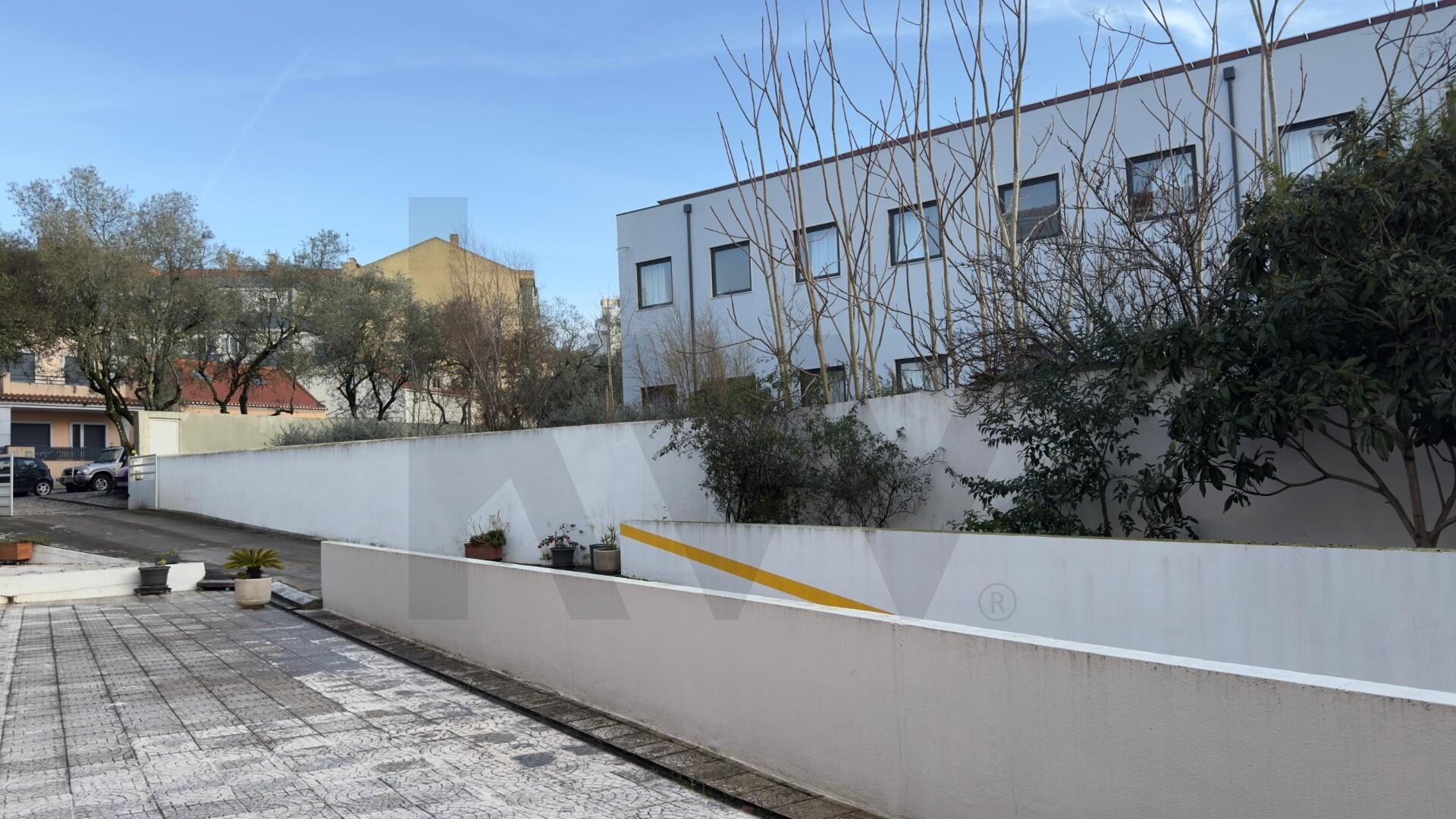 Apartamento T2 à Venda em Belas - Lisboa - Portugal - 7