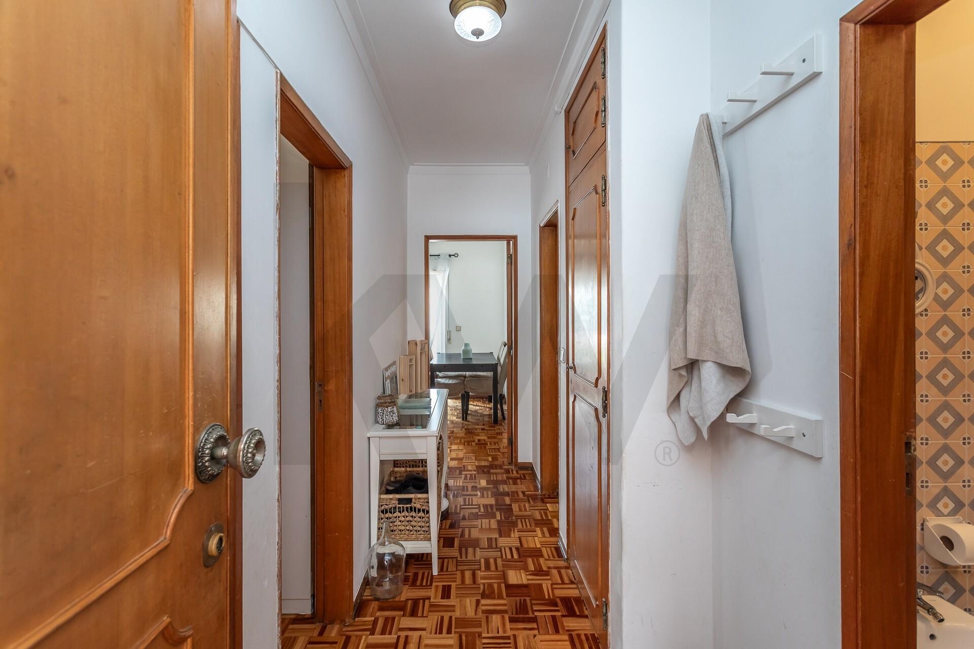 Apartamento T2 à Venda em Carcavelos - Lisboa - Portugal - 1