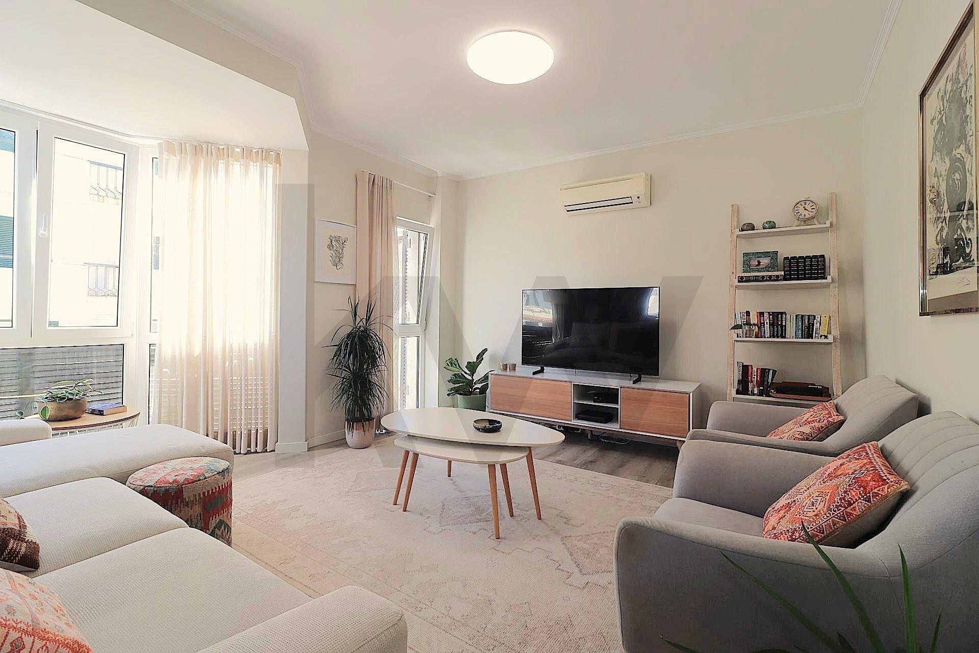 Apartamento T2 à Venda em Cascais - Lisboa - Portugal - 1