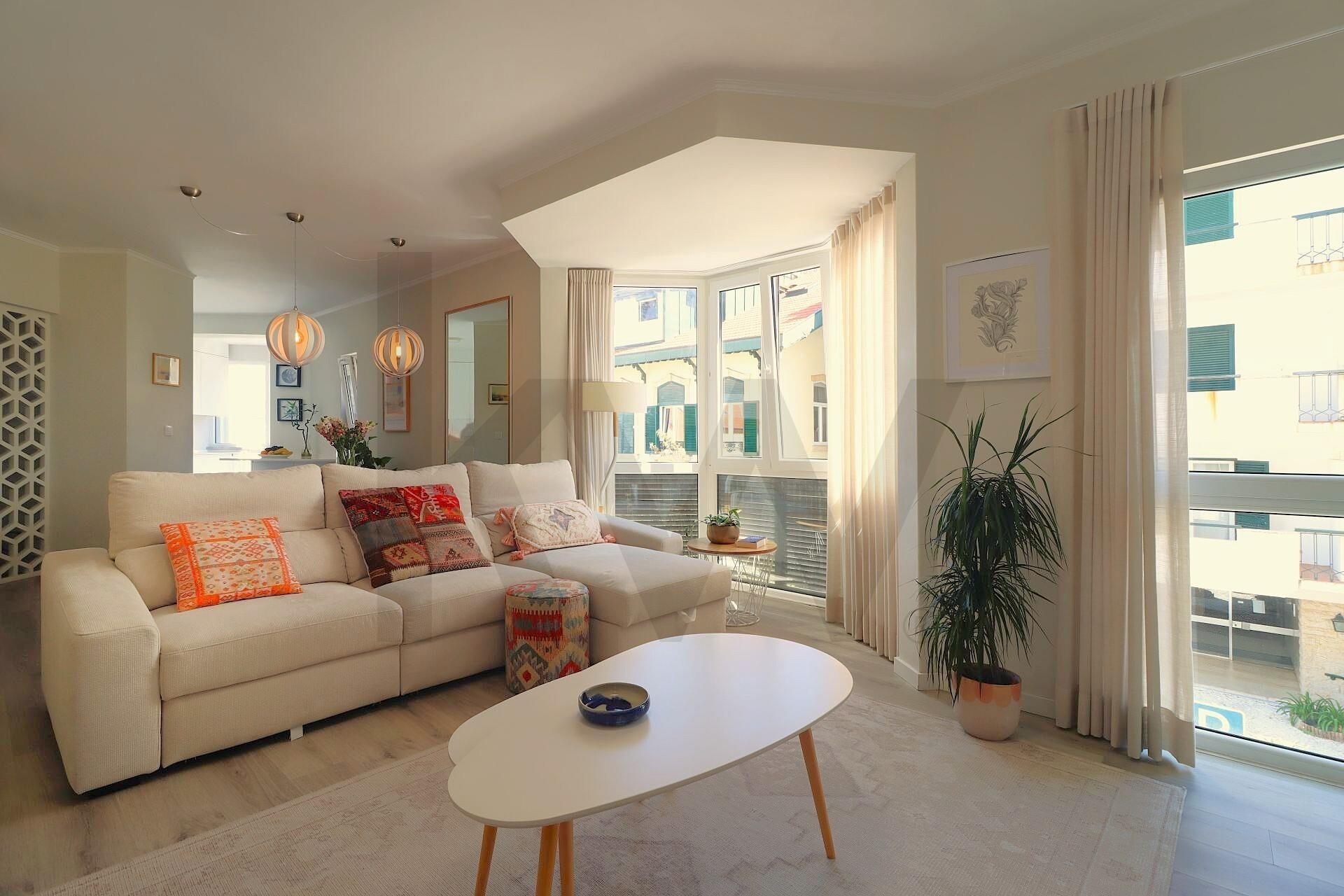 Apartamento T2 à Venda em Cascais - Lisboa - Portugal - 2