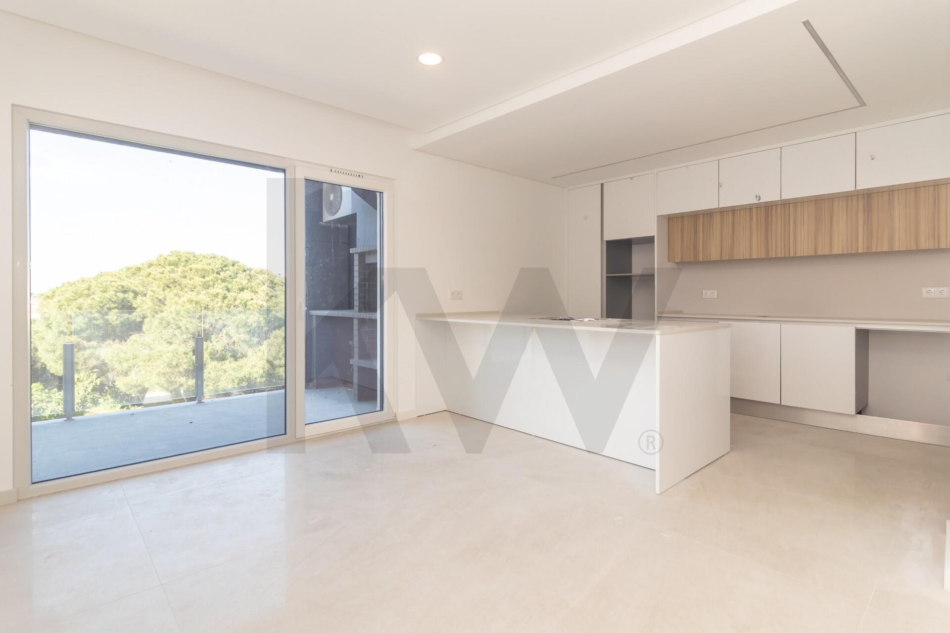 Apartamento T2 à Venda em Charneca Da Caparica - Setúbal - Portugal - 5