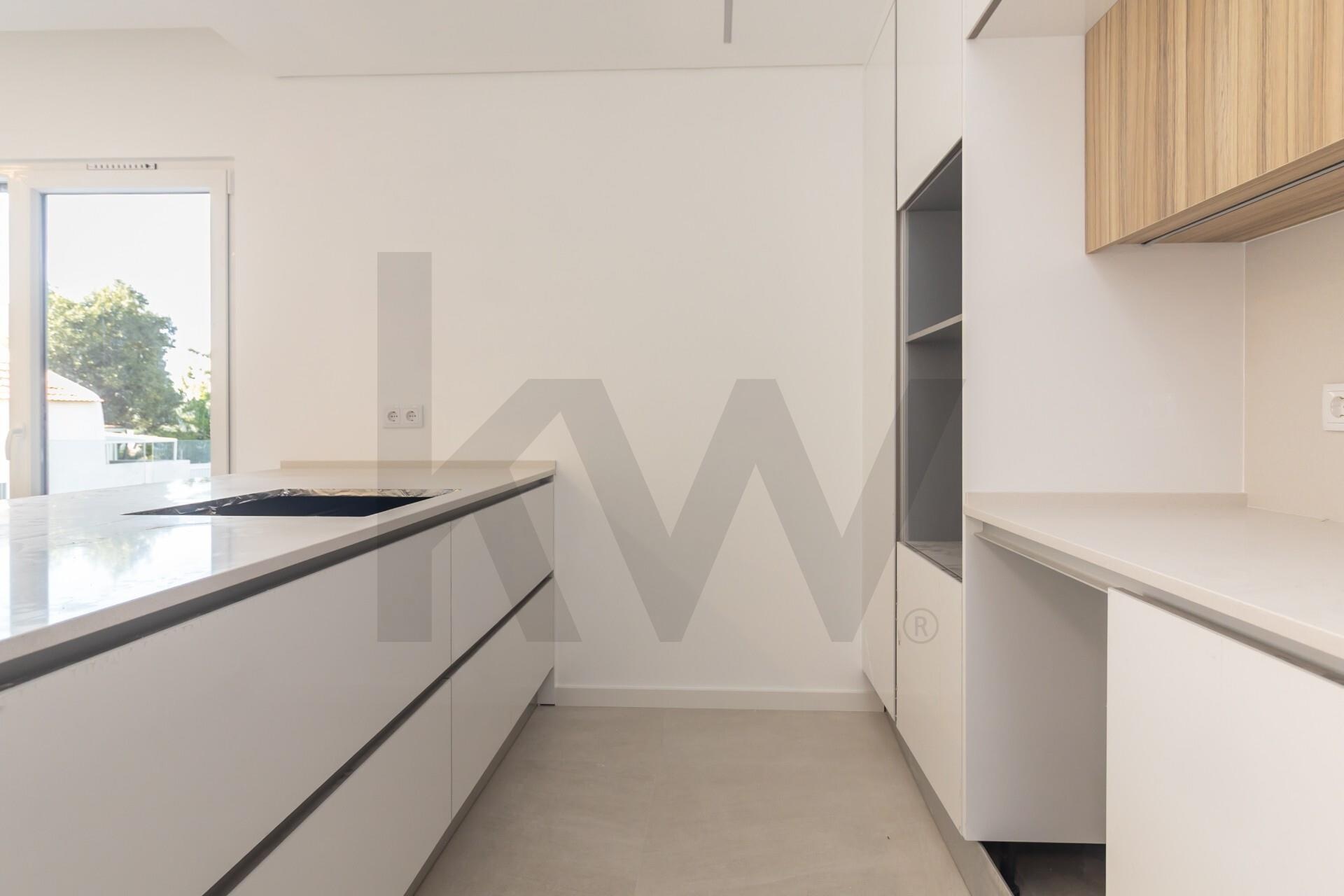 Apartamento T2 à Venda em Charneca Da Caparica - Setúbal - Portugal - 8