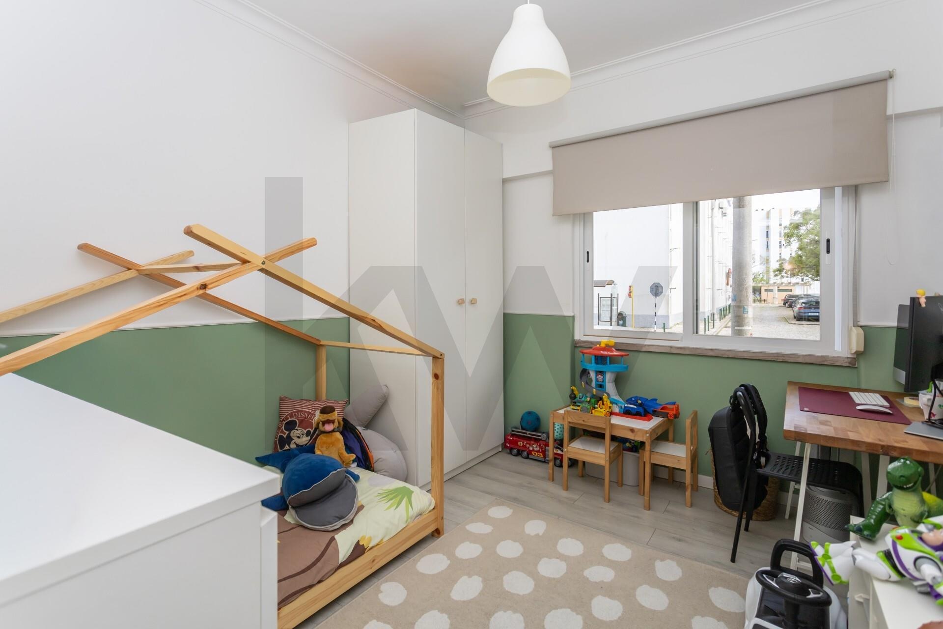 Apartamento T2 à Venda em Corroios - Setúbal - Portugal - 4