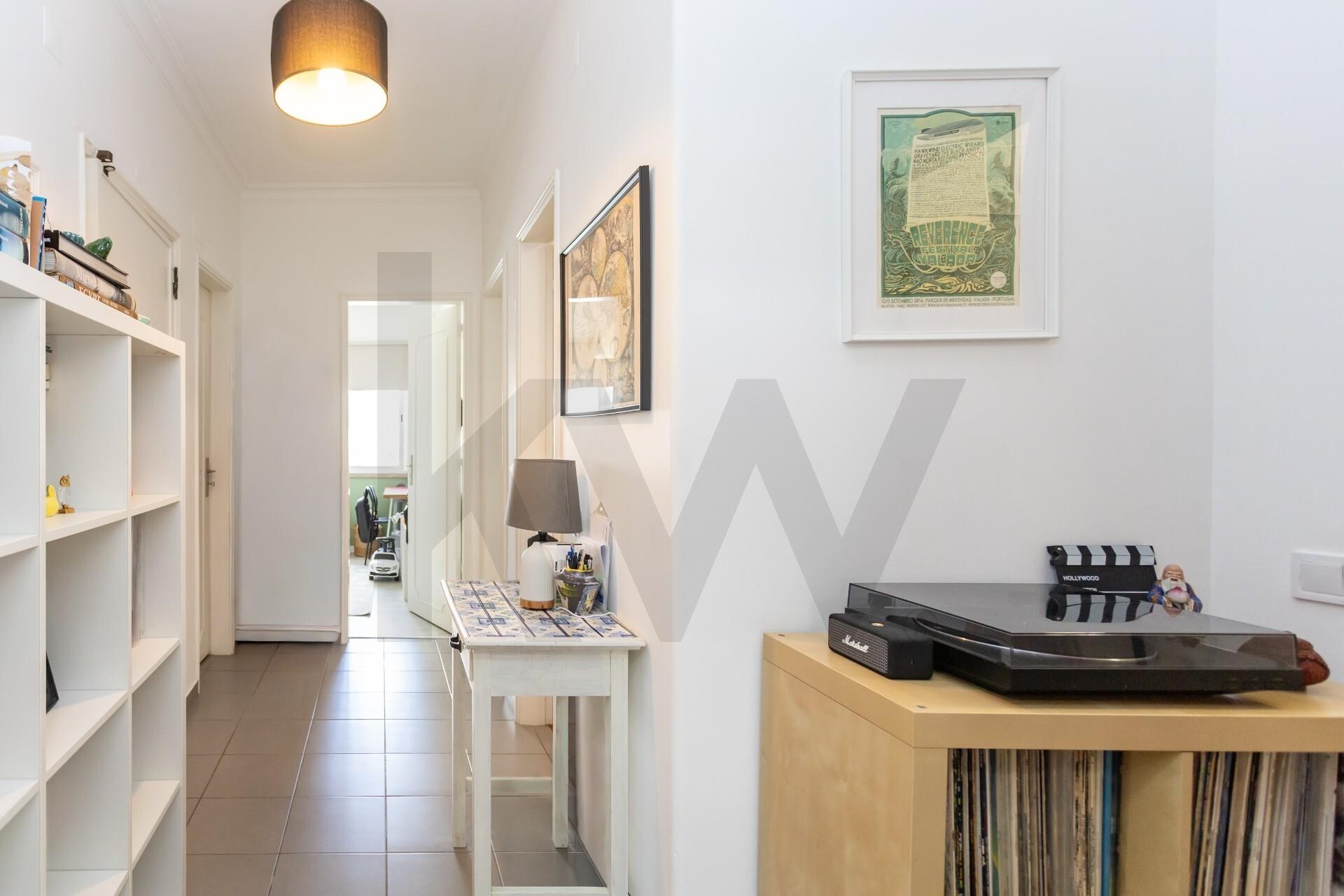 Apartamento T2 à Venda em Corroios - Setúbal - Portugal - 8