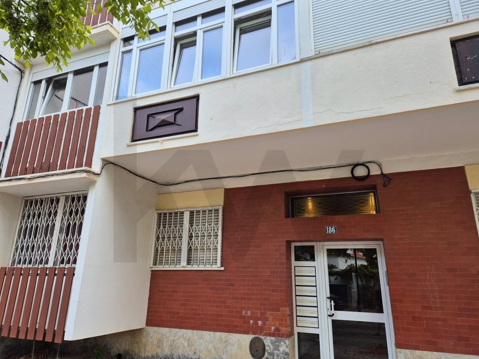 Apartamento T2 à Venda em Estoril - Lisboa - Portugal - 1
