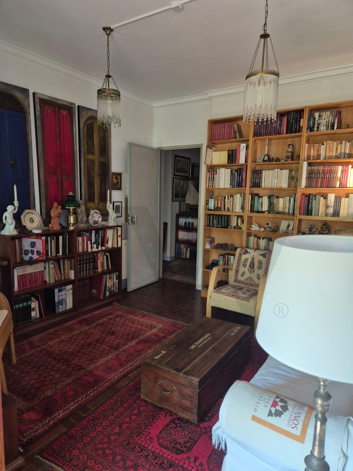 Apartamento T2 à Venda em Estoril - Lisboa - Portugal - 4