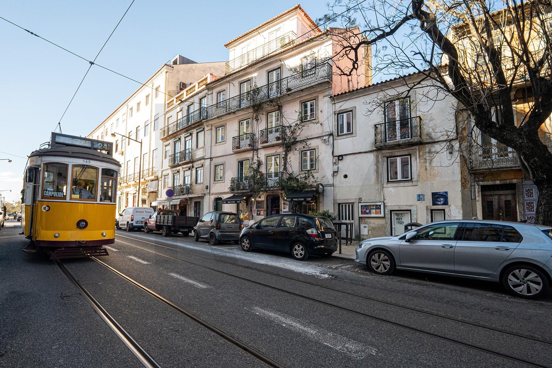 Apartamento de 2 Dormitorios en Venta en Lisboa - Portugal - 1