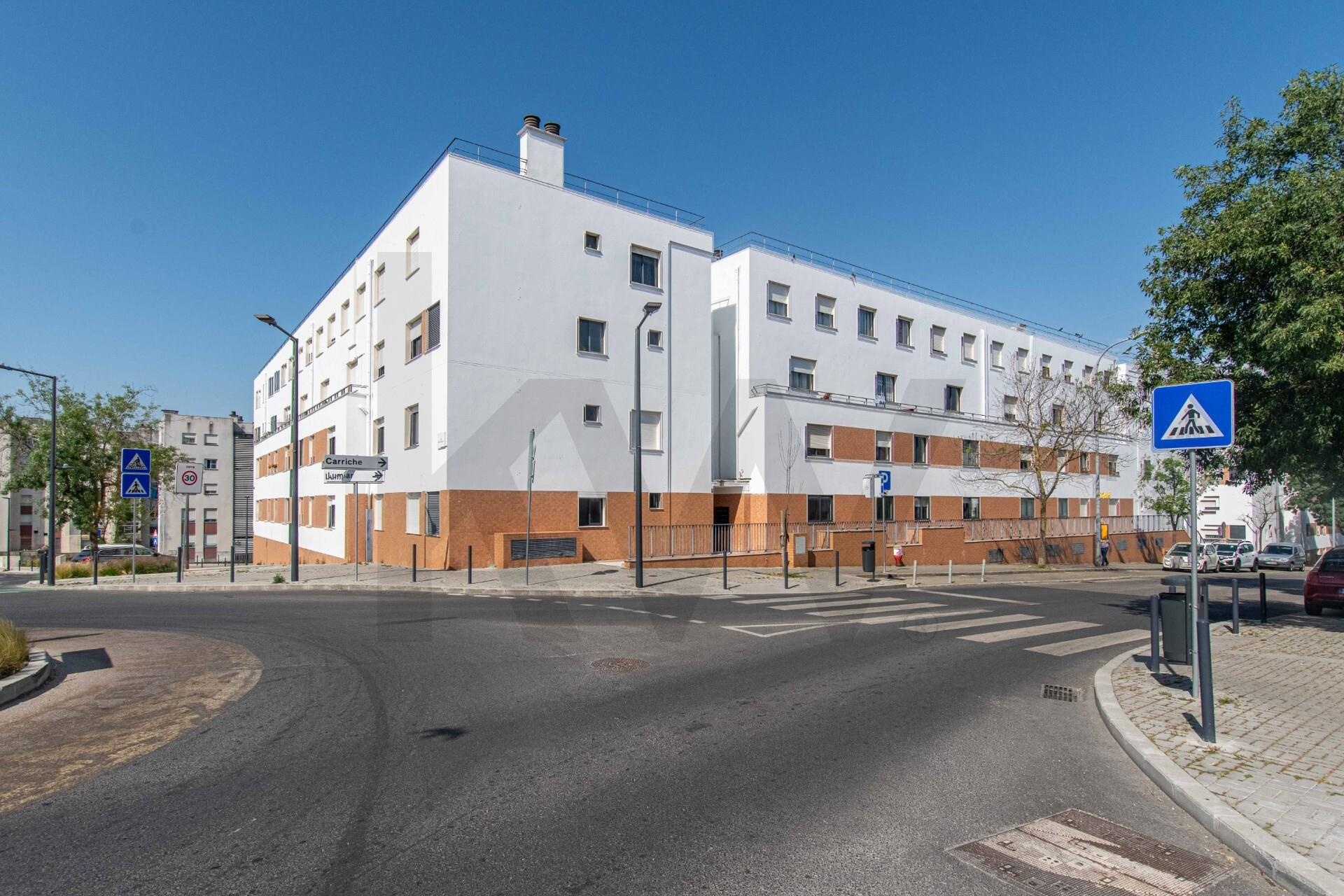 Apartamento T2 à Venda em Lisboa - Portugal - 2