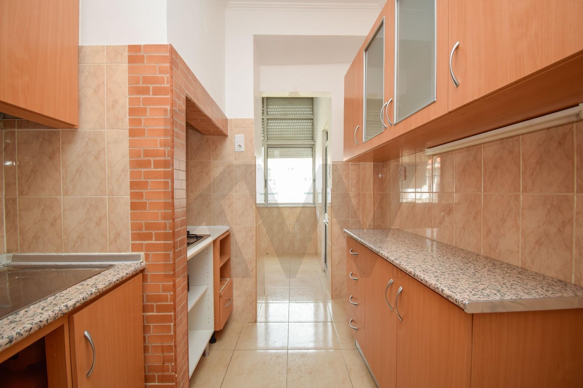 Apartamento T2 à Venda em Lisboa - Portugal - 4