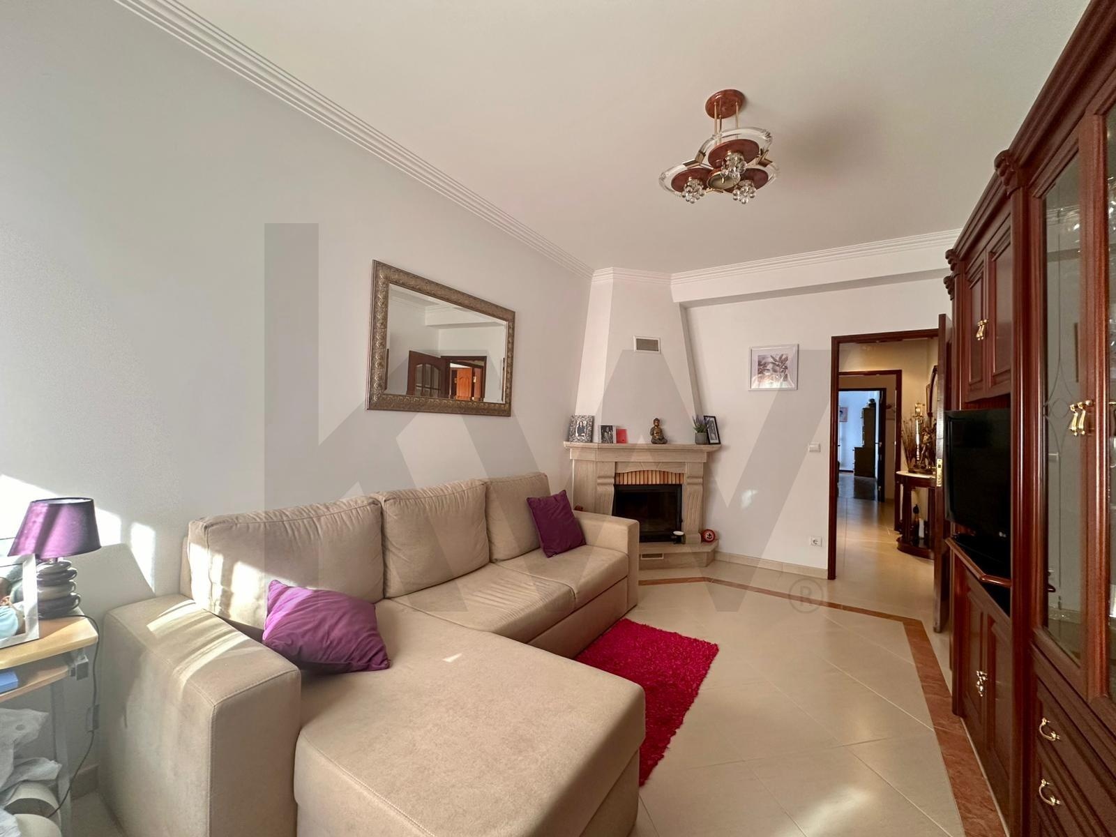 Apartamento T2 à Venda em Montijo - Setúbal - Portugal - 1