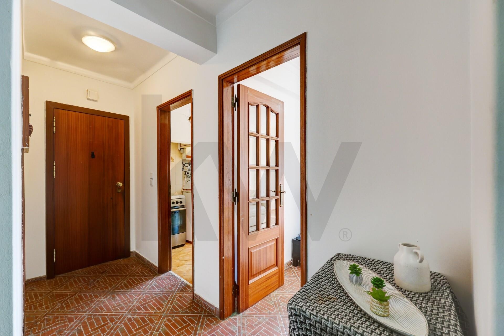 Apartamento T2 à Venda em Rio De Mouro - Lisboa - Portugal - 8