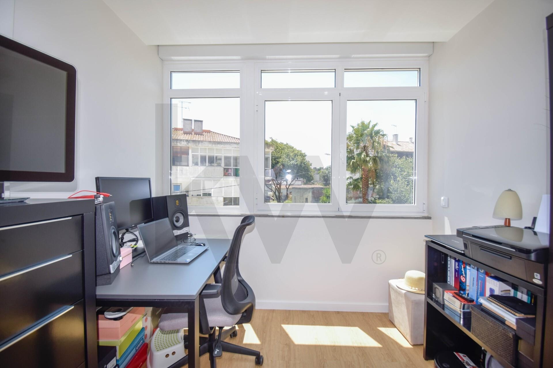Apartamento T2 à Venda em São Domingos De Rana - Lisboa - Portugal - 4