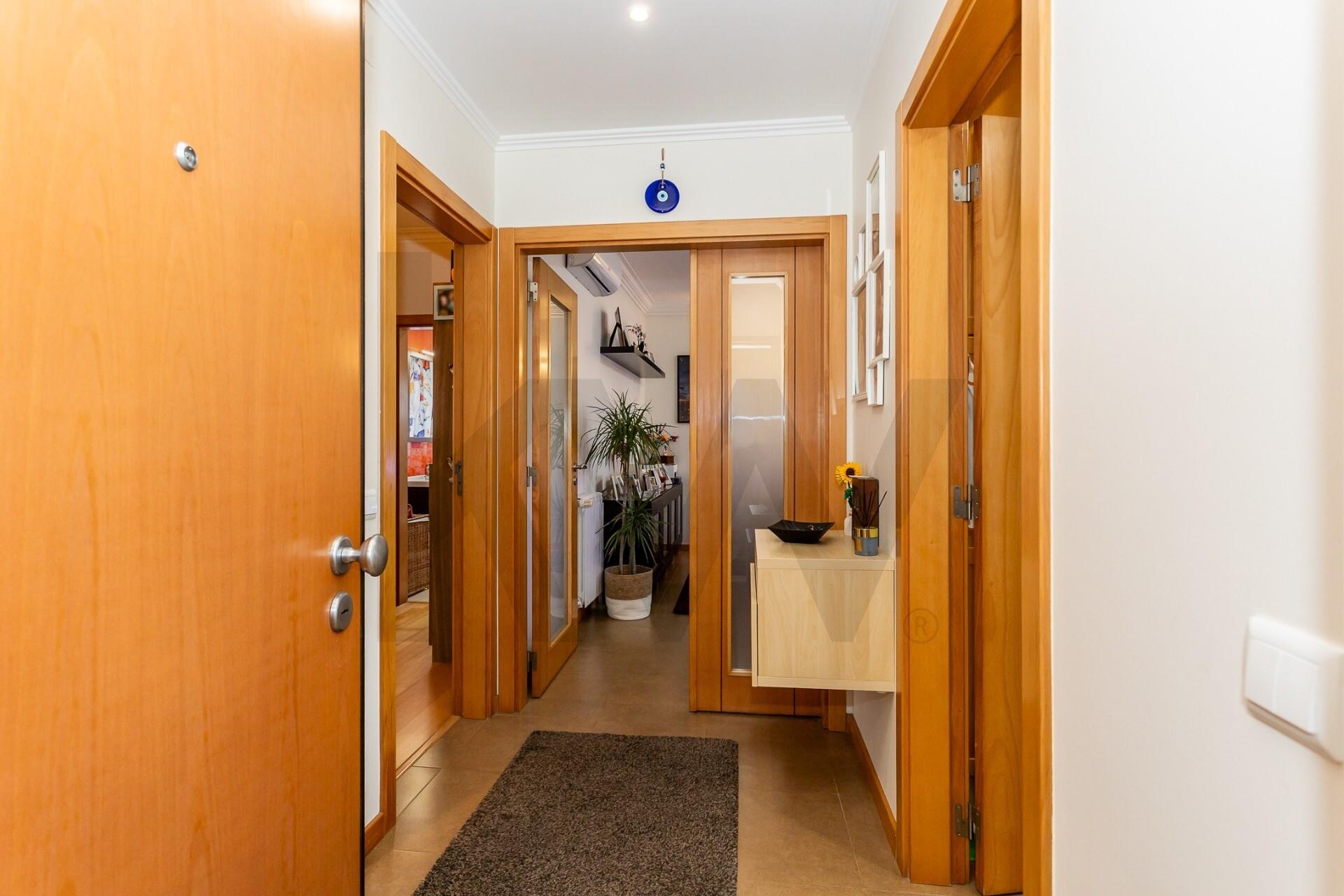 Apartamento T2 à Venda em São Domingos De Rana - Lisboa - Portugal - 3