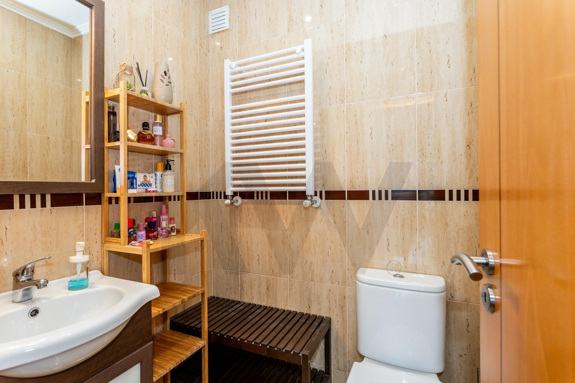 Apartamento T2 à Venda em São Domingos De Rana - Lisboa - Portugal - 6