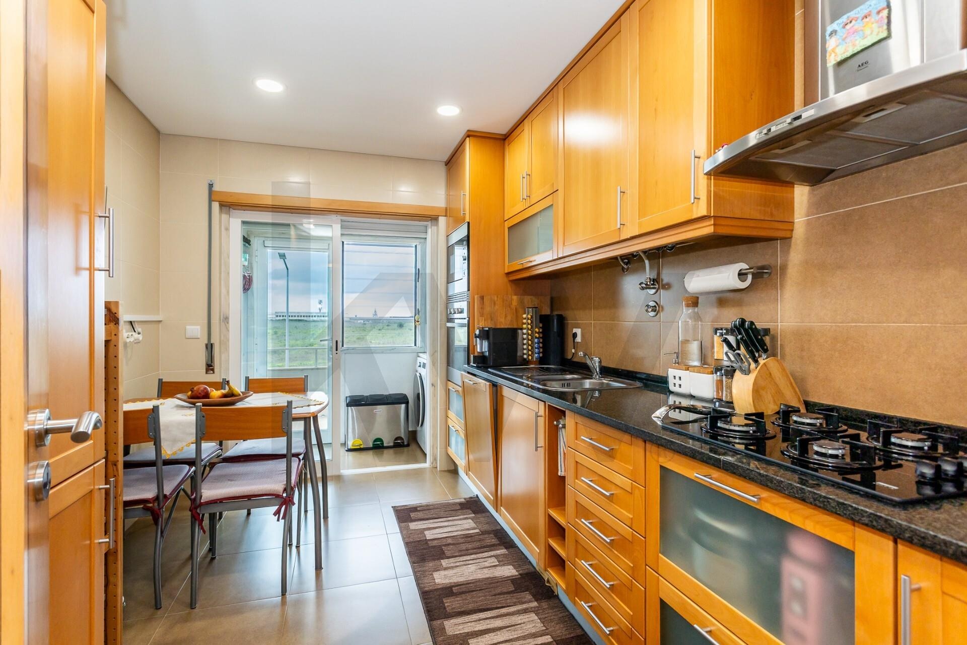 Apartamento T2 à Venda em São Domingos De Rana - Lisboa - Portugal - 8