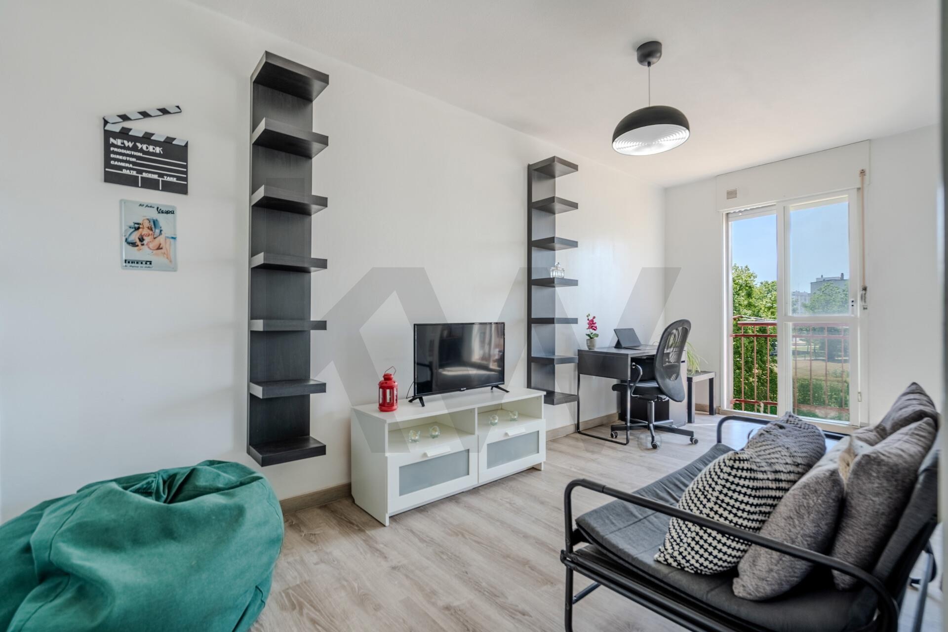 Apartamento T2 à Venda em Vale Da Amoreira - Setúbal - Portugal - 2