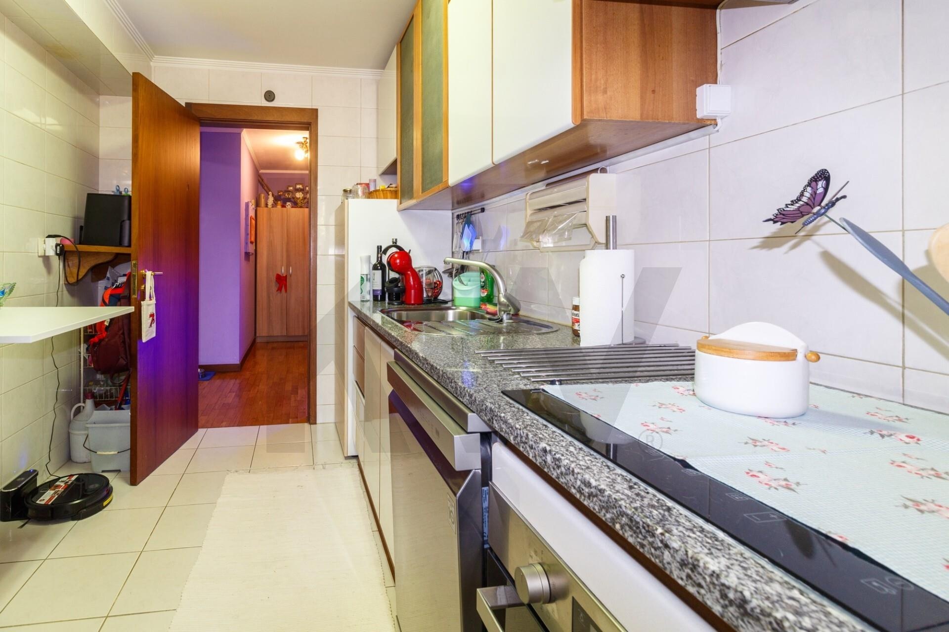 Apartamento T2 à Venda em Vila Nova De Gaia - Porto - Portugal - 3