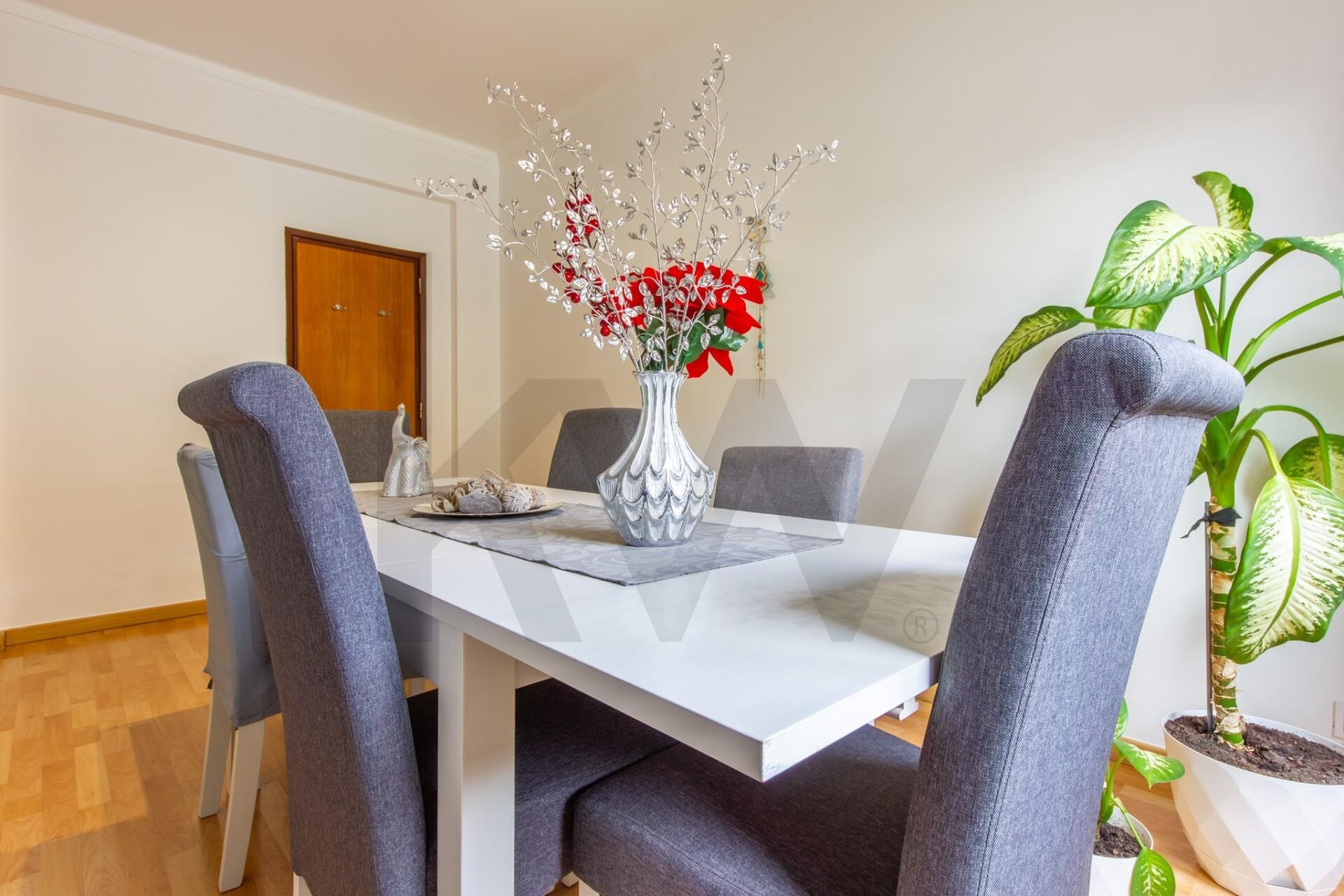 Apartamento T3 à Venda em Barreiro - Setúbal - Portugal - 2